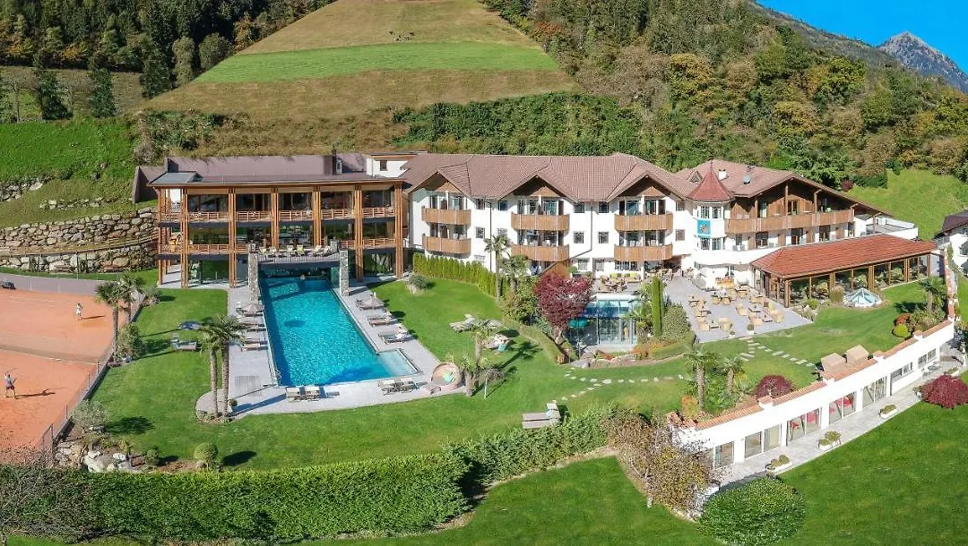 Hotel Sonnenalm-1